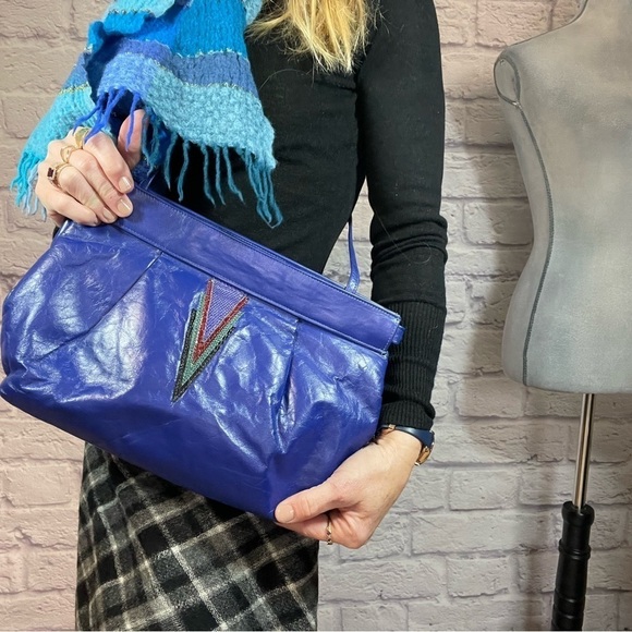 Vintage Boots Bailey crossbody bag - Picture 3 of 11